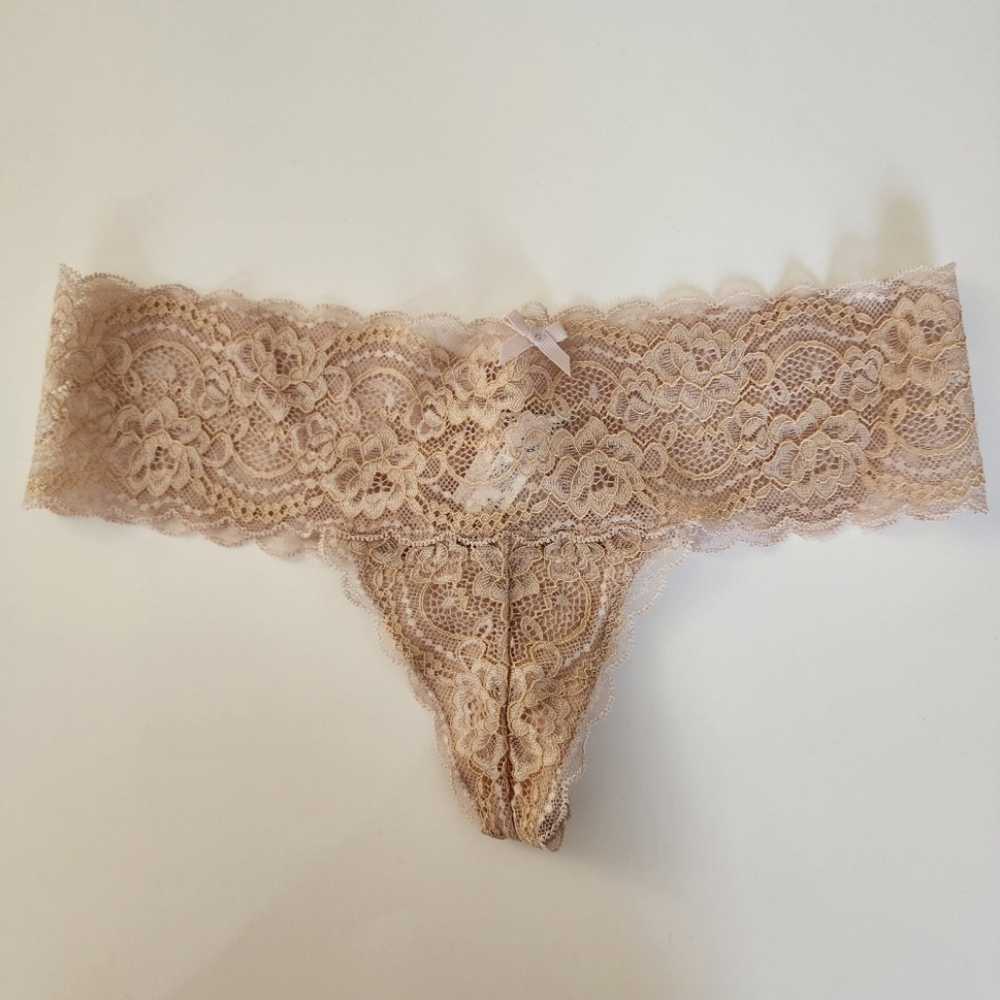 Skarlett Blue Obsessed Lace Thong Nude Cashmere Color XS NWT